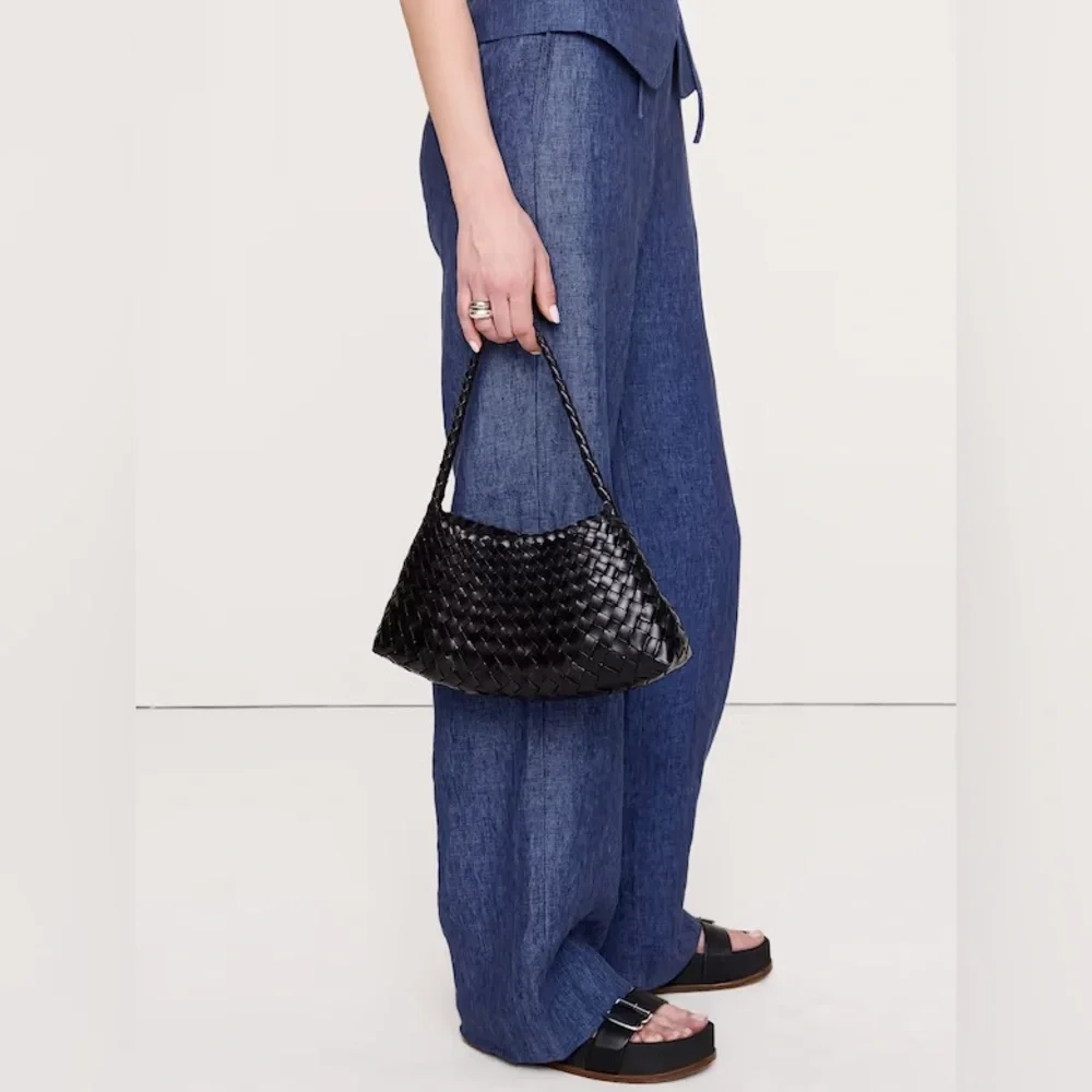 NEW! Banana Republic The Everyday Wide-Leg Pant in Linen- Small Petite 🖤